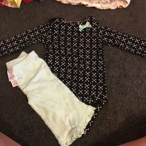 Baby girl onesie with matching leggings